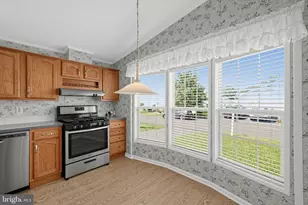 108 Dyer Ct, Royersford, PA 19468 - Photo 12