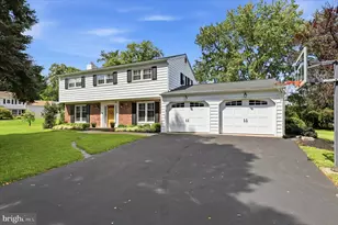 623 Hillside Rd, Blue Bell, PA 19422 - Photo 2