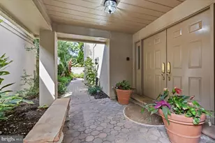 519 Lindy Ln, Bala Cynwyd, PA 19004 - Photo 4