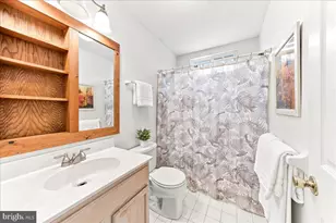 18 Pin Oak Dr, Phoenixville, PA 19460 - Photo 30