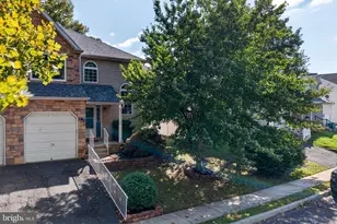 210 Shirley Ln, Pennsburg, PA 18073 - Photo 1