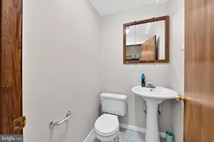 210 Shirley Ln, Pennsburg, PA 18073 - Photo 38