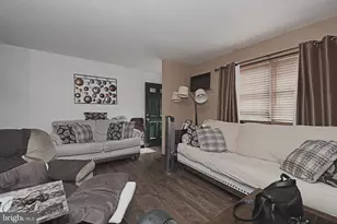 902 N York, Willow Grove, PA 19090 - Photo 4