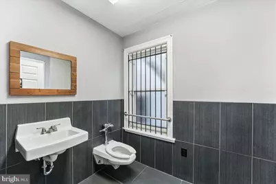 29 W Lancaster, Ardmore, PA 19003 - Photo 6