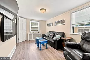 407 Jefferson St, Bridgeport, PA 19405 - Photo 4