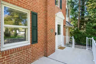 507 Oak St, North Wales, PA 19454 - Photo 2