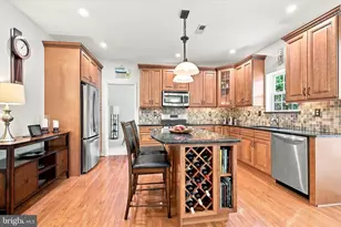 2020 Sweetgum Ln, Collegeville, PA 19426 - Photo 4