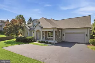 199 Country Club Dr, Telford, PA 18969 - Photo 1