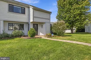607 Freedom Cir, Harleysville, PA 19438 - Photo 4