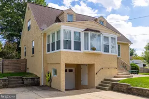 719 Maple Ave, Glenside, PA 19038 - Photo 2