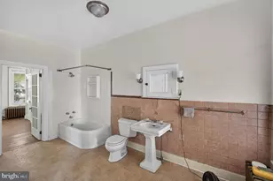 162/160 N Charlotte St, Pottstown, PA 19464 - Photo 8