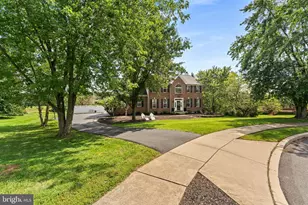 21 Bowman Ct, Royersford, PA 19468 - Photo 2