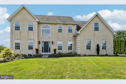 653 Truman Court, Harleysville, PA 19438 - Photo 2
