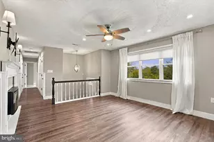 1484 Sumneytown Pike, Lansdale, PA 19446 - Photo 4