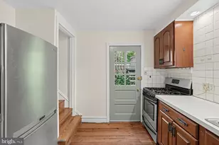 881 Rock Ln, Elkins Park, PA 19027 - Photo 12