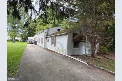 211 Perkiomen Avenue, Phoenixville, PA 19460 - Photo 2