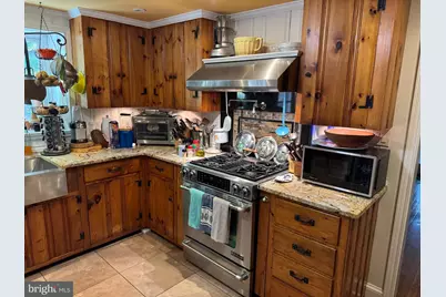 861 S Gulph Road, King of Prussia, PA 19406 - Photo 2