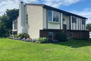 3102 Duckworth Dr, Pottstown, PA 19464 - Photo 1