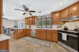 1307 Klinerd Rd, Pennsburg, PA 18073 - Photo 10