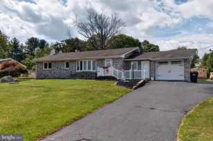 1307 Klinerd Rd, Pennsburg, PA 18073 - Photo 1
