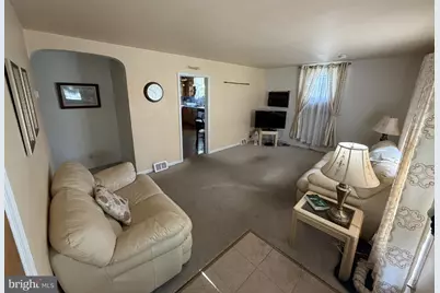 2527 Springview Road, Norristown, PA 19401 - Photo 2