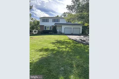 1 Embassy Circle, Norristown, PA 19403 - Photo 2