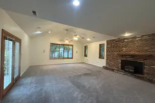 1 Embassy Cir, Norristown, PA 19403 - Photo 12
