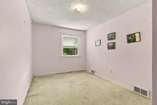 1800 Dartmouth Dr, Norristown, PA 19401 - Photo 16