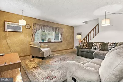 1800 Dartmouth Drive, Norristown, PA 19401 - Photo 4