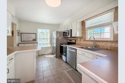 800 Seminole Gardens, Ambler, PA 19002 - Photo 14