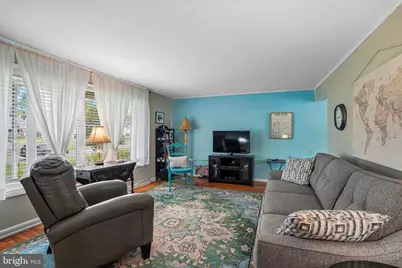 536 Sherwood Lane, Hatboro, PA 19040 - Photo 2