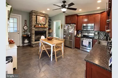 811 E Hector Street, Conshohocken, PA 19428 - Photo 6