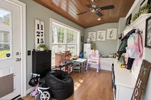 811 E Hector St, Conshohocken, PA 19428 - Photo 8