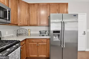 300 Elm Street W, Conshohocken, PA 19428 - Photo 10