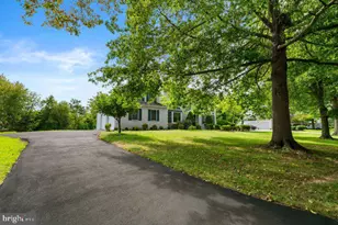 1840 Meredith Ln, Blue Bell, PA 19422 - Photo 4
