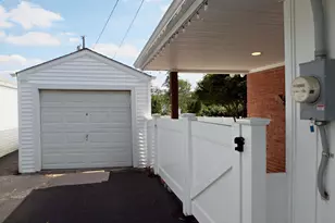 8 Laurel Ln, Plymouth Meeting, PA 19462 - Photo 26