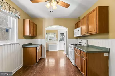 328 W Fifth Street, Lansdale, PA 19446 - Photo 6