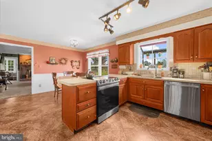 3149 Middle Creek Rd, Gilbertsville, PA 19525 - Photo 20