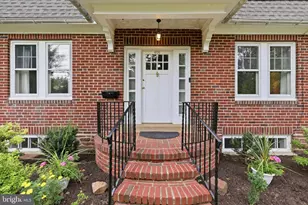 400 E Prospect Ave, North Wales, PA 19454 - Photo 2