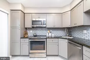 51 Twin Brooks Dr, Willow Grove, PA 19090 - Photo 8
