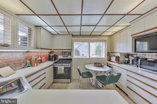 410 Continental Rd, Hatboro, PA 19040 - Photo 40