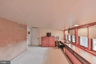 410 Continental Rd, Hatboro, PA 19040 - Photo 68