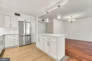 10918 Valley Forge Cir, King of Prussia, PA 19406 - Photo 4