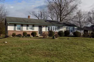 3168 Middle Creek Rd, Gilbertsville, PA 19525 - Photo 2