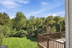 642 New Market Dr, Souderton, PA 18964 - Photo 32