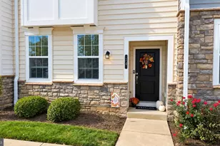 14 Manchester Dr, Hatboro, PA 19040 - Photo 1