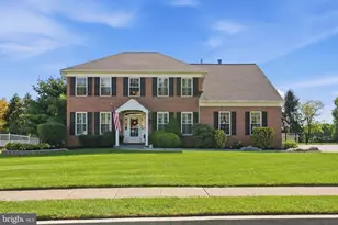 1028 Cottonwood Dr, Collegeville, PA 19426 - Photo 2