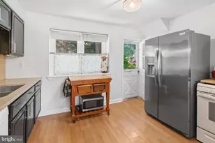 300 Cherry Ln, Glenside, PA 19038 - Photo 18