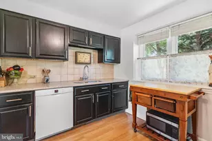 300 Cherry Ln, Glenside, PA 19038 - Photo 20