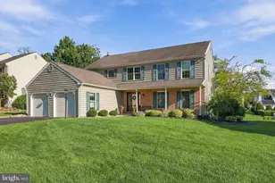 39 Saratoga Ln, Harleysville, PA 19438 - Photo 2